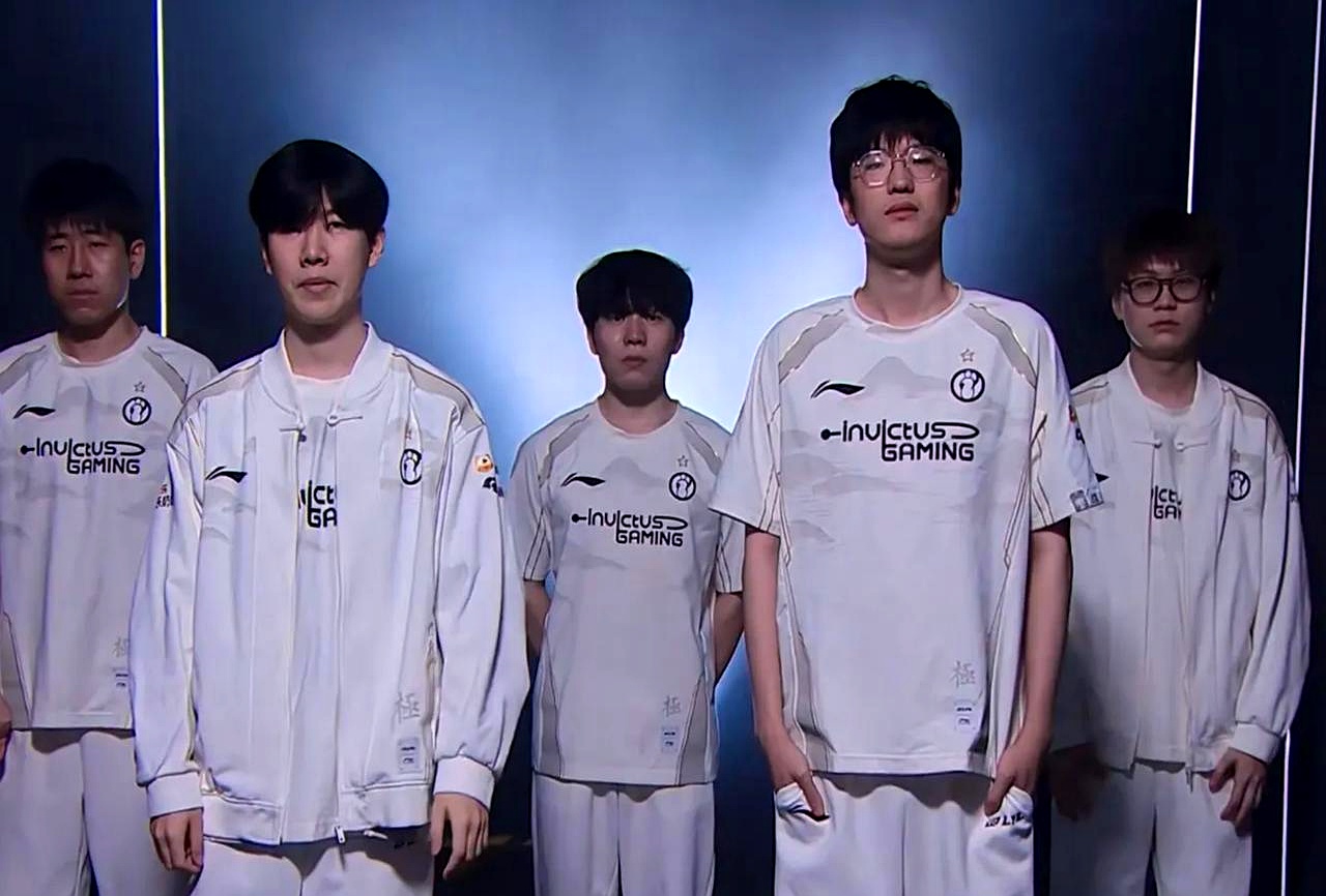 包含FLY横扫EDG，Caps极限生还后反打顶尖较量小组赛，点燃全场激情的词条