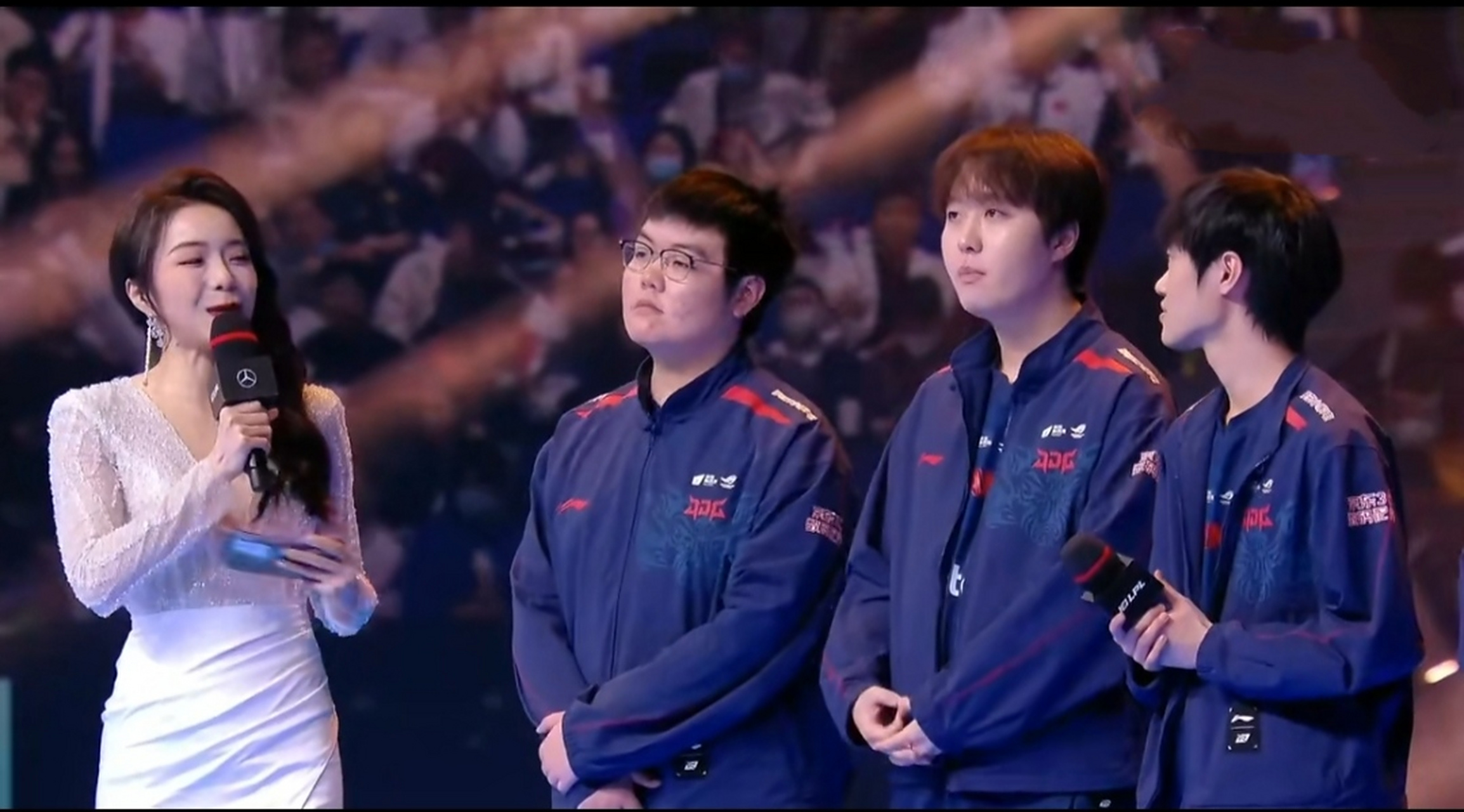 包含HKA力克BLG，Ruler团战一打五峡谷大战半决赛，留下经典瞬间的词条