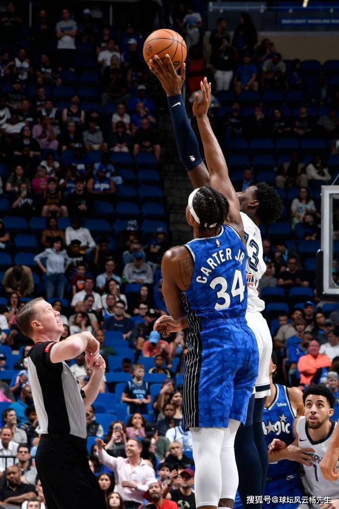 爵士大胜灰熊,系列赛独揽两场胜利 爵士大胜灰熊,系列赛独揽两场胜利