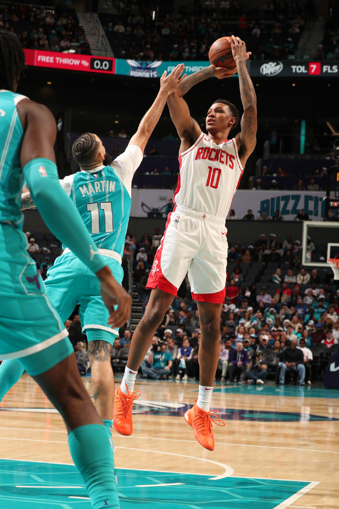 火箭主场击败黄蜂，重返胜利轨道