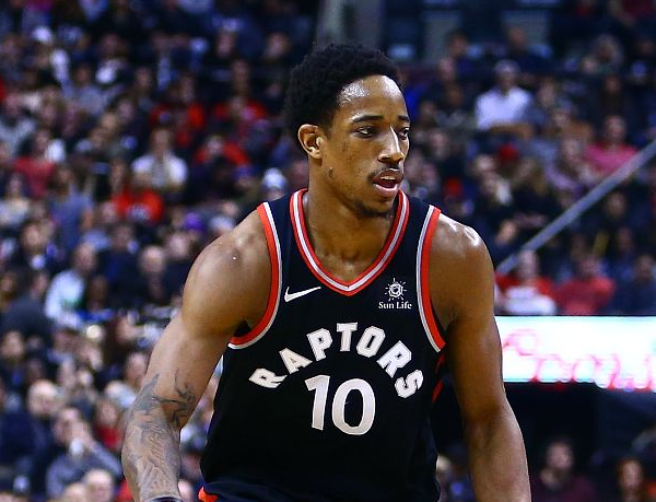 开云体育登录-猛龙连胜止步，新秀给力马龙20+7表现