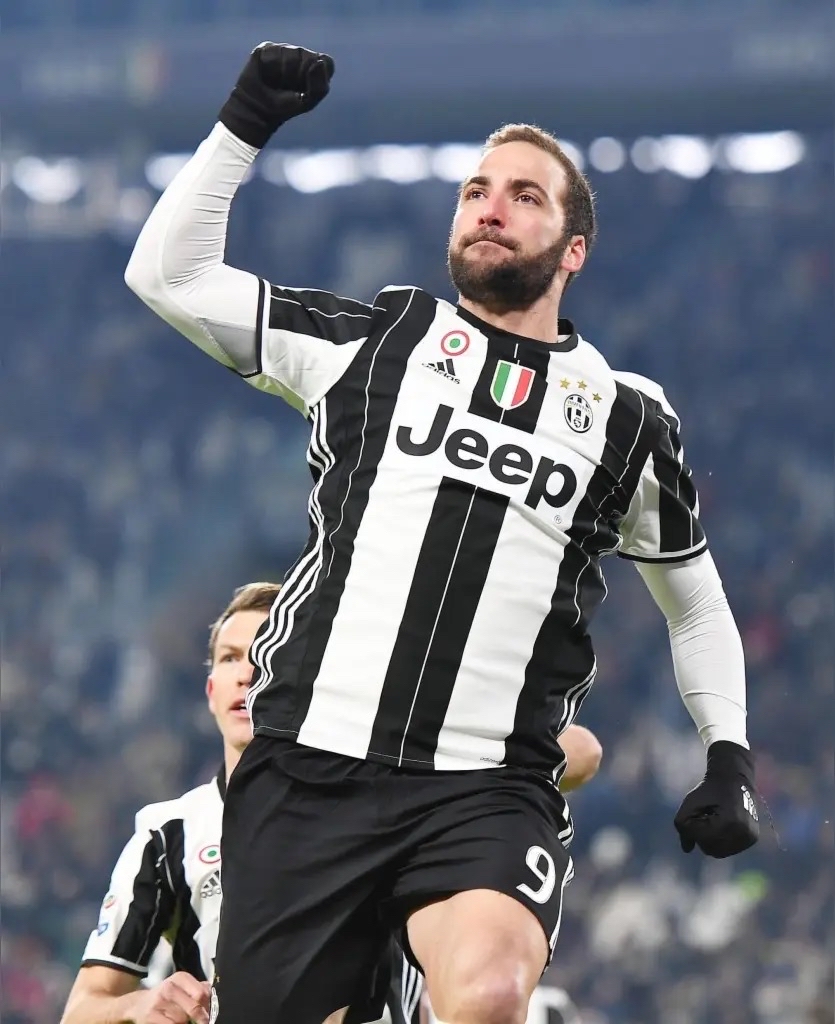 意大利足球会战，尤文图斯强势踏进成功之门