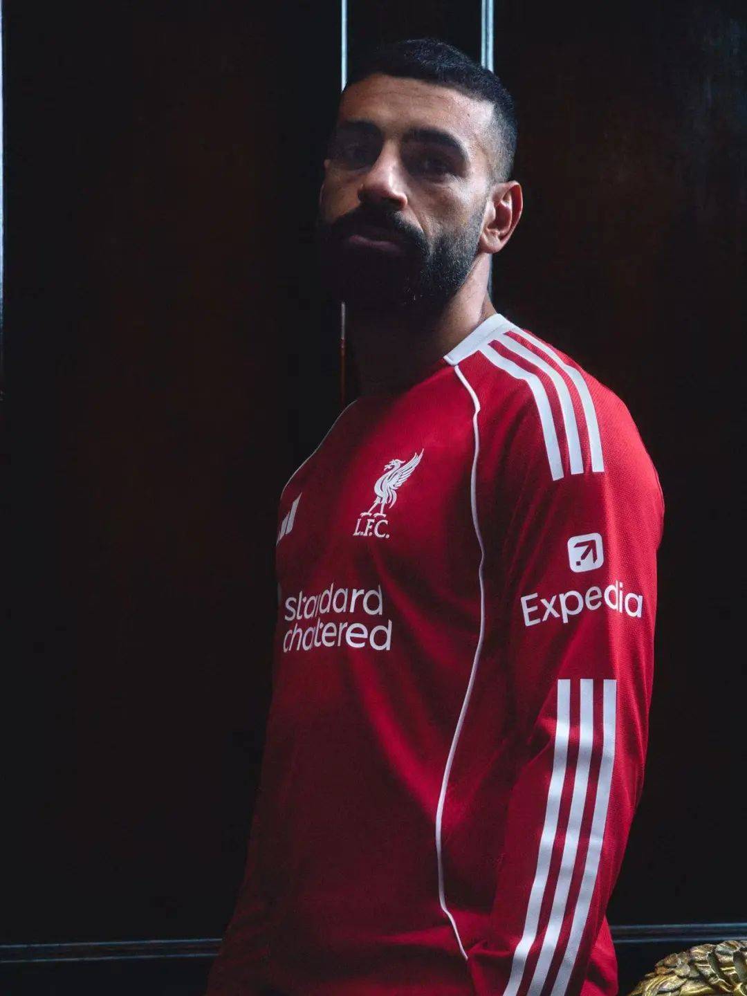 利物浦客战告负，英国球迷唏嘘不已