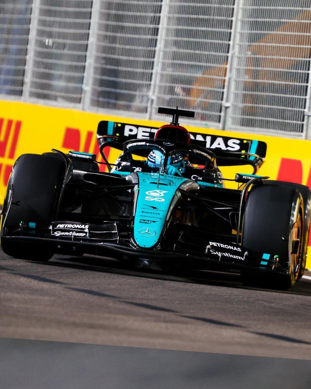 包含迈凯伦绝杀哈斯车队，诺里斯惊艳四座的词条