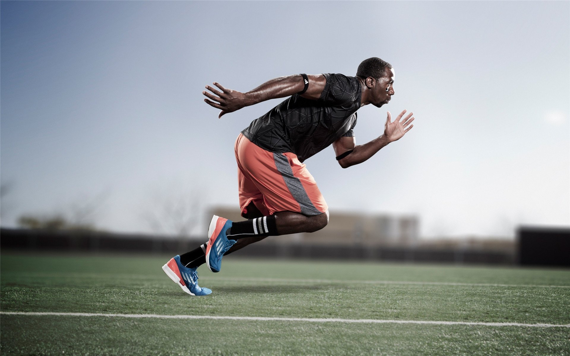 王座的裂缝，当维斯塔潘的红牛遇见汉密尔顿最后的倔强