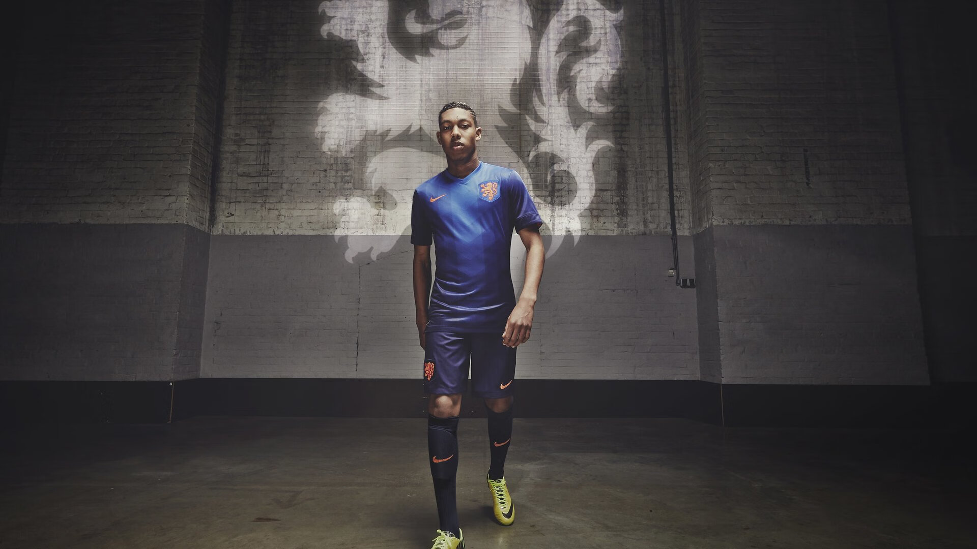 绝境铸英雄,张镇麟一剑封喉,辽宁步行者般踏破广州铁阵